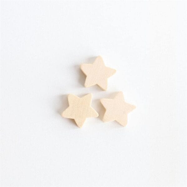 July 4th Star Wooden Beads: Bulk spacer beads for DIY garland & jewelry making.
