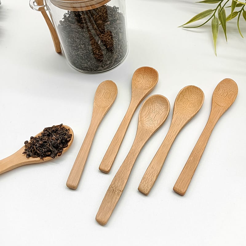 Set of six small bamboo spoons ideal for tea ceremonies. Wholesale wood spoon available.