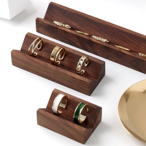 Walnut wooden box ring display stands, eco-friendly and perfect for wholesale.