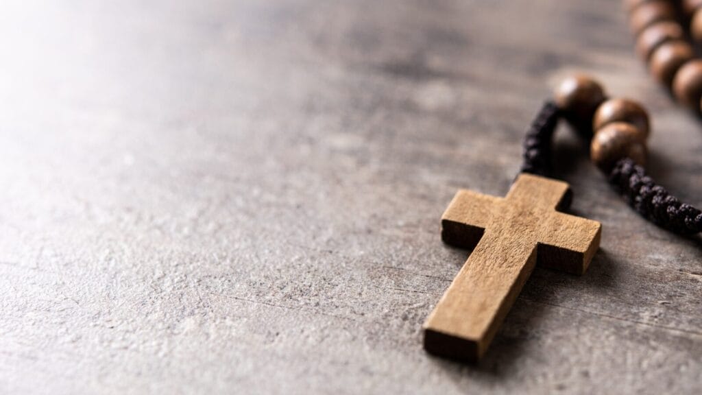 How to Make Wooden Cross Necklaces