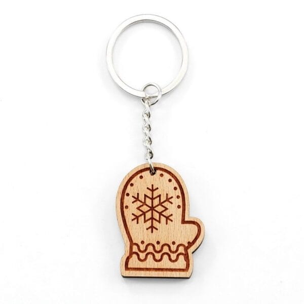 Personalised wooden keychain: Mitten with snowflake, laser-engraved Christmas design, metal ring.