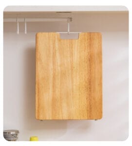 Hanging Wood Chopper Board: Eco-friendly wooden cutting board with a simple design, perfect for kitchens.