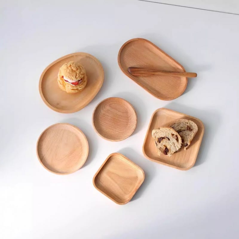 Beech wood platters & trays: Set of oval, square & round wooden serving trays, ideal for cakes, bread & snacks. Wholesale available.