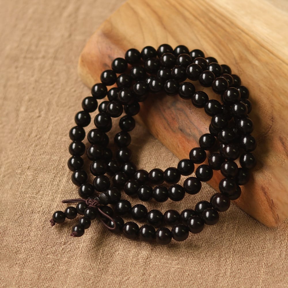 Black wooden bead necklace, wholesale supplier for distributors and retailers.