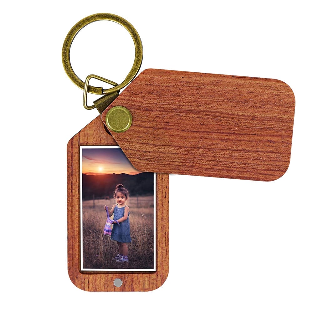 Customized Wooden Keychain with Photo: A unique romantic gift for couples, featuring a personal picture.
