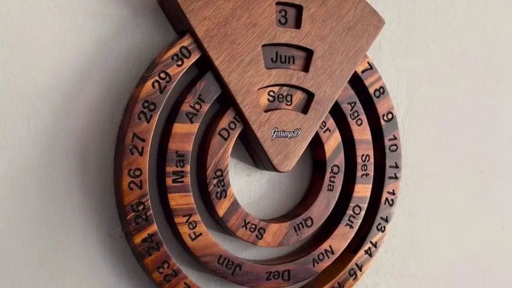 How to Make a Wooden Perpetual Calendar