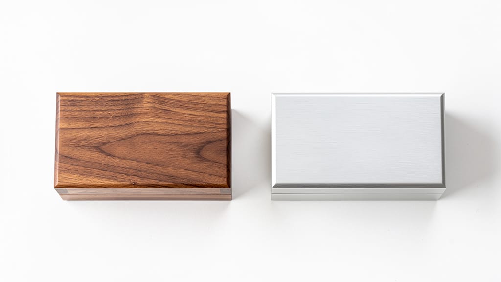 Wooden vs Metal Jewelry Boxes: Expert Comparison & Guide