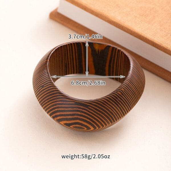 Vintage striped wooden bangle, 3.7cm wide, 6.8cm diameter, handcrafted style