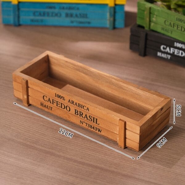 Wooden "CAFEDO BRASIL" box, rustic planter, 22x9x5cm, for home decor and storage.